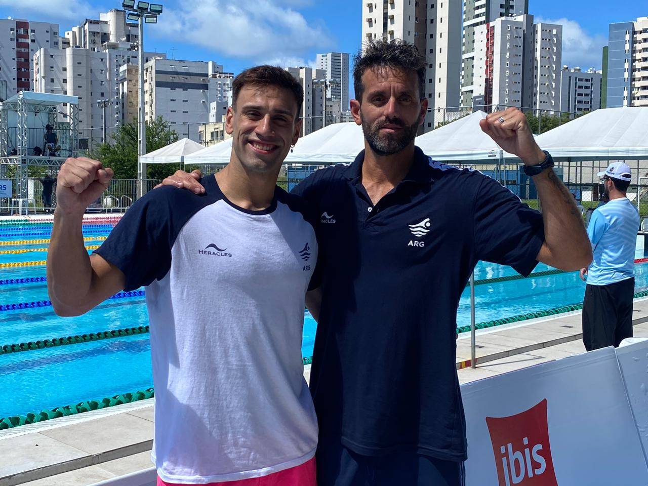 Guido Buscaglia y Federico Diez Andersen estejando el record nacional 50m libres